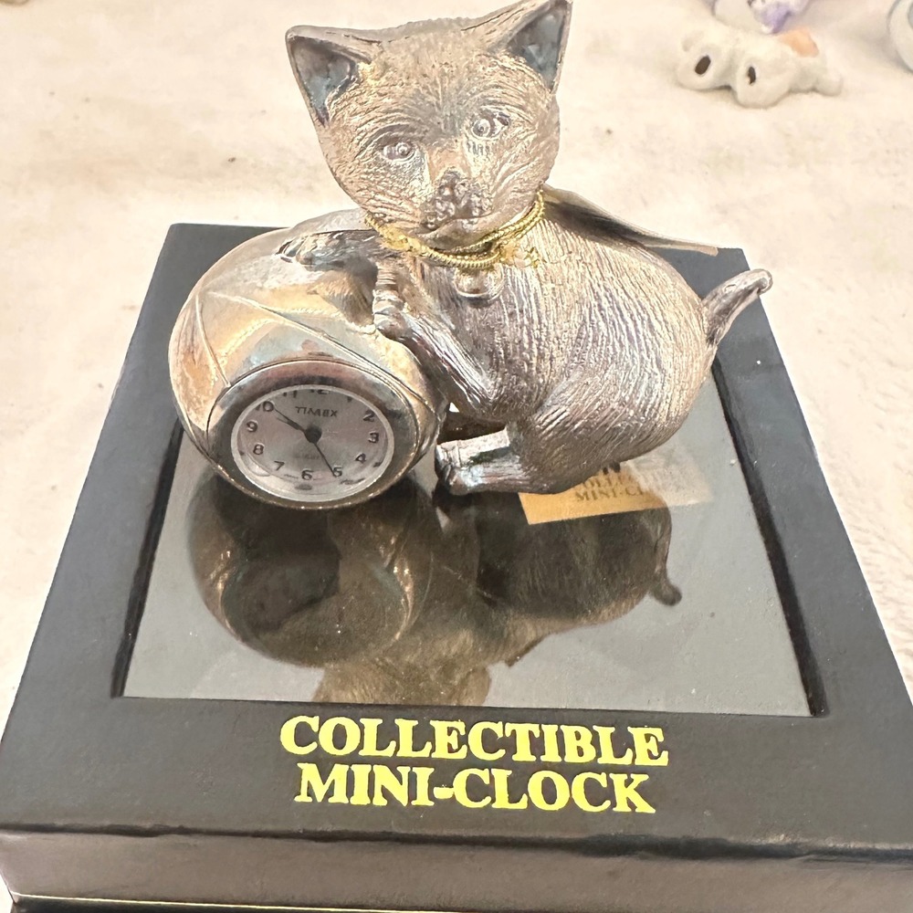 Timex Collectible Mini-Clock Pewter Silver Excellent Kitten Yarn Ball Quartz Vnt